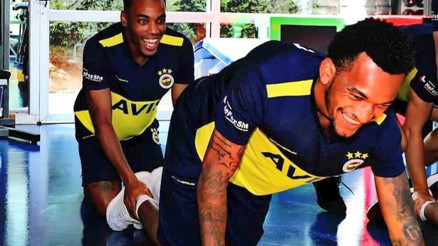 Çok konuşulan kare Olaylı derbi sonrası Jailson ve Rodrigues...