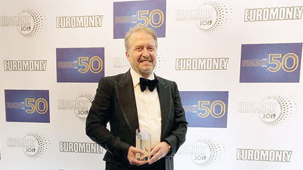 Borç vermeye geliyorlar