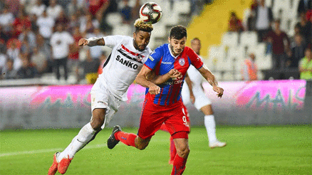 Akhisarspor Poepon’un peşinde
