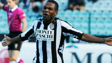 Akhisarsporda Emeghara listede