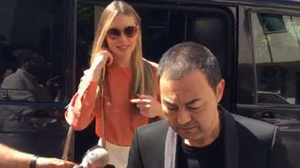Serdar Ortaç ile Chloe Loughnan boşandı