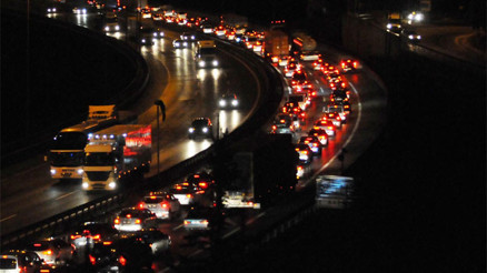 Bayram tatili başladı, trafik yoğunluğu arttı
