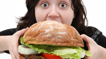 Pizza ve hamburger depresyon sebebi