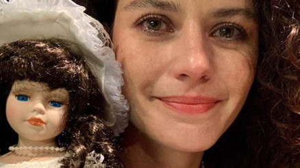 Beren Saat vefat eden arkadaşı Aykut Cömert’i gözyaşlarıyla andı