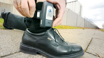 Kadına şiddetle mücadele eden avukatlar: Çözüm e-kelepçe Kadına şiddetle mücadele eden avukatlar: Çözüm e-kelepçe