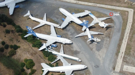 İstanbul’un uçak mezarlığı havadan görüntülendi İstanbul’un uçak mezarlığı havadan görüntülendi