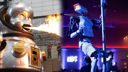 Striptizci robotlar sahnede