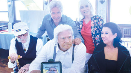 Yeni müzikali Boğaz’da tanıttı