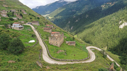 Santa harabeleri ziyaretçilerini bekliyor