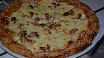 Lor peynirli mantarlı pizza