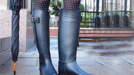 Yağmur Çizmeleri ile 7 Stil Önerisi