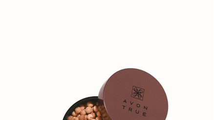 Bu Yıl Gözlerde Metalik, Dudaklarda Koyu Renkler Hakim