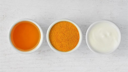 Cilt Parlatan Zerdeçal Maskesi