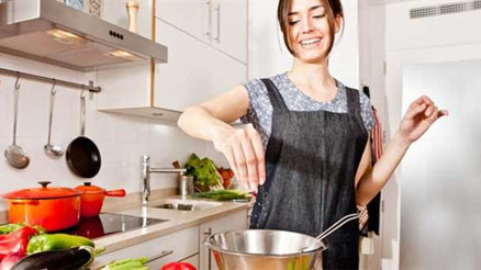 Yemek Yaparken Güzelleşmenin İpuçları