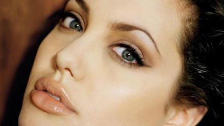 Ünlülerin Korkunç Güzellik Sırları