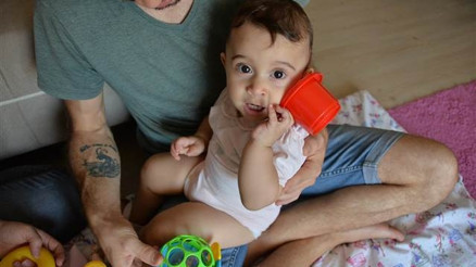 Mersindeki bakıcı şiddetini oyuncağın içindeki ses cihazı ortaya çıkardı