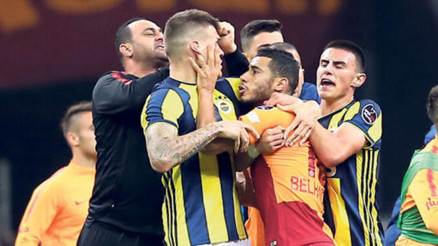 Son 51 derbide 20şer kırmızı kart