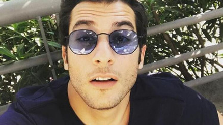 Mucize Doktordaki Demir kimdir İşte oyuncu Fırat Altunmeşenin biyografisi