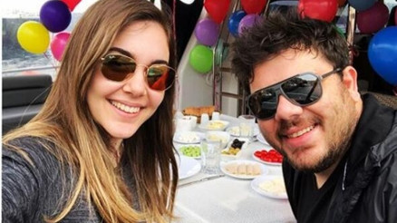 Eser Yenenlerin eşi Berfu Yıldız kimdir