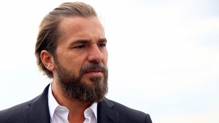 Engin Altan Düzyatan kimdir kaç yaşındadır Engin Altan Düzyatan hangi dizilerde oynadı