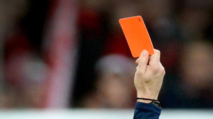 Maçta yumruklanan hakem bir daha konuşamayabilir