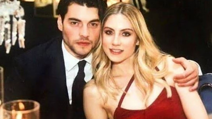 Akın Akınözünün sevgilisi Sandra Pestemalciyan kimdir ve kaç yaşında Akın Akınözünün sevgilisi Sandra Pestemalciyan kimdir ve kaç yaşında
