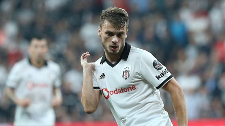 Beşiktaşlı Ljajice Sırbistandan milli davet