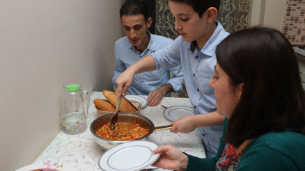 ‘Günün Menüsü’ etkinliğiyle mutfaklara girdiler