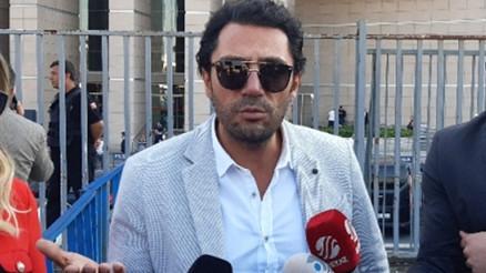 Yaşar İpek Sen ne azgın tekeymişsin sözlerini affetmedi