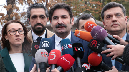 Yeni partinin kuruluş başvurusu yapıldı