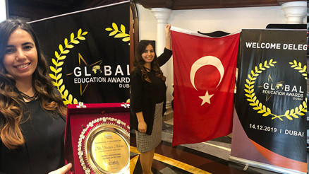 Nurten öğretmene İlham veren öğretmen ödülü