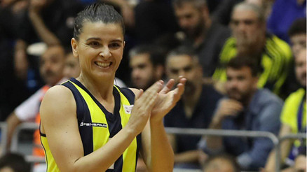 Fenerbahçeden Birsel Vardarlı Demirmene anlamlı veda