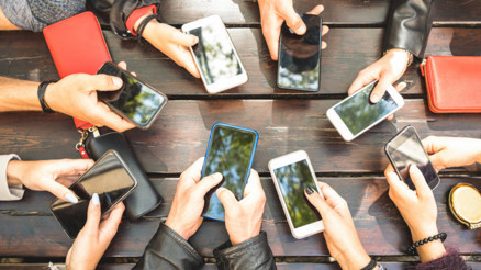 Apple ve Samsung telefonlarda radyasyon problemi