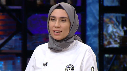 Yarışmada gözyaşlarını tutamadı: MasterChef Güzide Mertcan ve eşi kimdir Yarışmada gözyaşlarını tutamadı: MasterChef Güzide Mertcan ve eşi kimdir