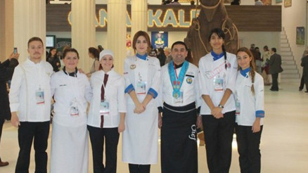 MasterChef Cemre Uyanık kimdir Masterchef Cemre nereli ve kaç yaşında