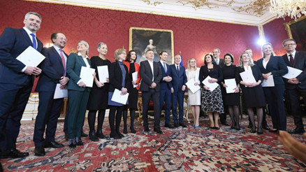 Avusturya’da yeni hükümet yemin etti