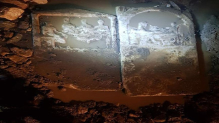 Şiddetli yağmurun toprağı aşındırmasıyla gün yüzüne çıktı