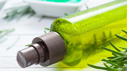 Ev Yapımı Yeşil Çaylı Saç Uzatma Spreyi