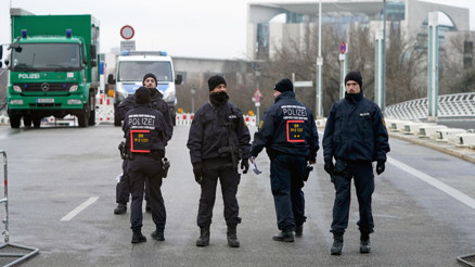 4 bin polis Berlin’de