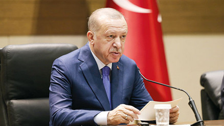 Miçotakis  oyunu yanlış  oynuyor