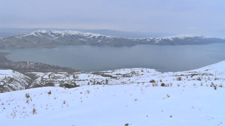 Elazığda göl manzaralı kayak merkezi kış festivali ilgi gördü