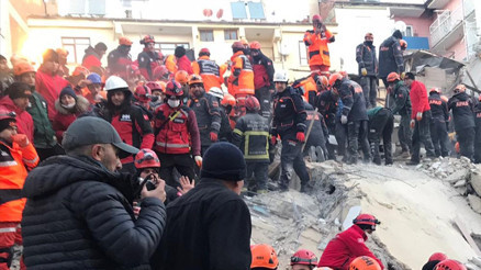 Deprem üzerinden ‘Siyaset’ tartışması