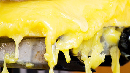 Niagara Şelalesi gibi akıyordu cheddar…