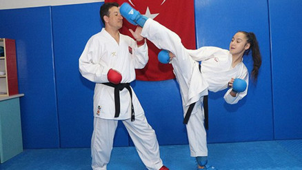 Milli karatecilerden 15 madalya