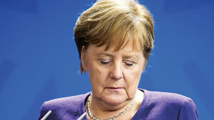 Merkel’e isyan sesleri Merkel’e isyan sesleri