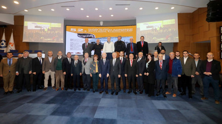 Otomotiv sektörüne emek veren ödülünü aldı