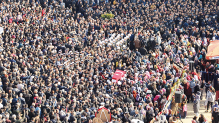 Şehitlere 19 ilde tören