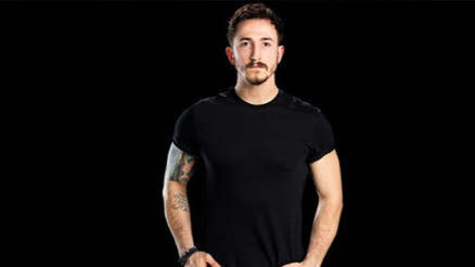 Survivor Berkan kimdir Ünlüler takımı yarışmacısı Berkan Karabulutun hayatı ve biyografisi