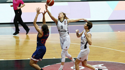 Beşiktaş TRC İnşaat 97-93 Büyükşehir Belediyesi Adana Basketbol