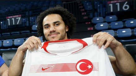 Son Dakika | Anadolu Efesten Shane Larkin açıklaması